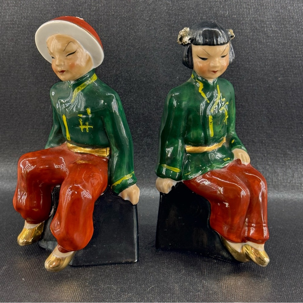 Vintage Asian Inspired Sitting Figurines Set Of 2 Spaghetti Details - Picture 2 of 7